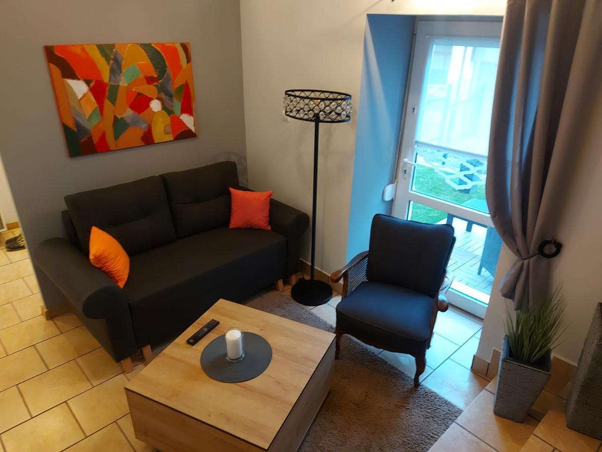 Apartament Przy Ratuszu Boguszów-Gorce Exteriör bild