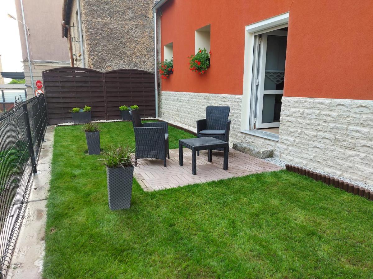 Apartament Przy Ratuszu Boguszów-Gorce Exteriör bild