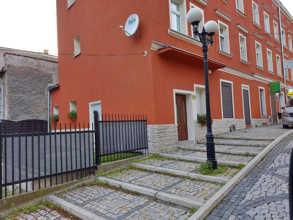 Apartament Przy Ratuszu Boguszów-Gorce Exteriör bild